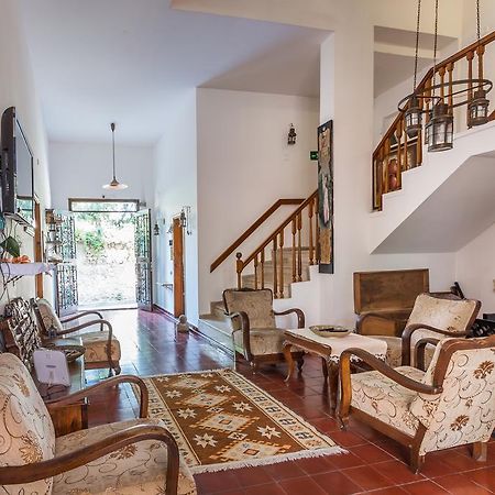 Mavi & Ani Pansiyon Antalya Luaran gambar