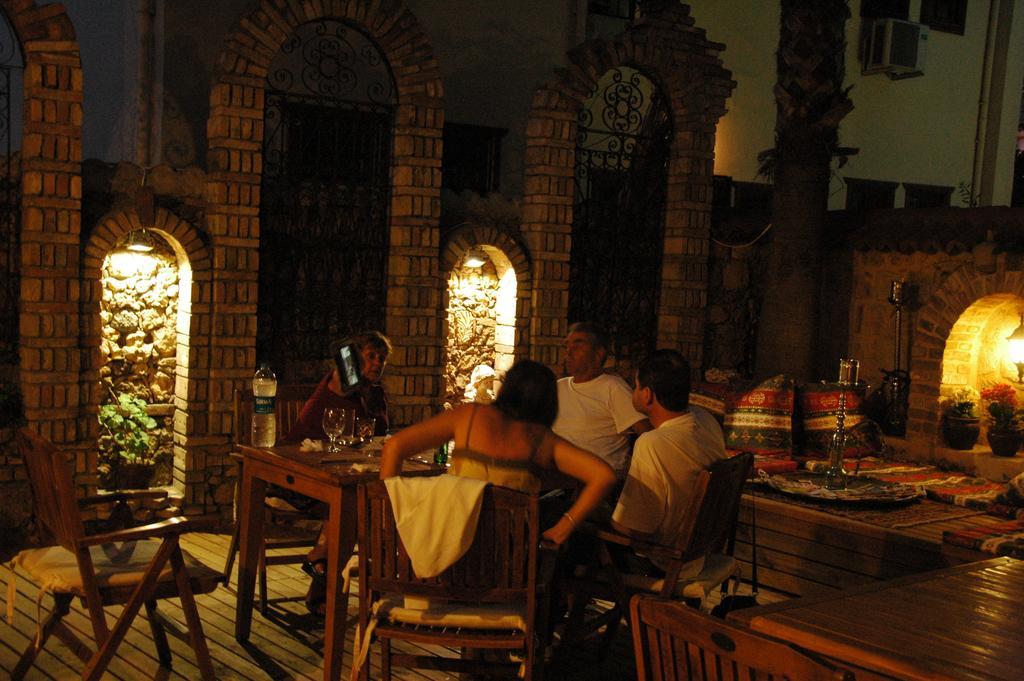 Mavi & Ani Pansiyon Antalya Bilik gambar